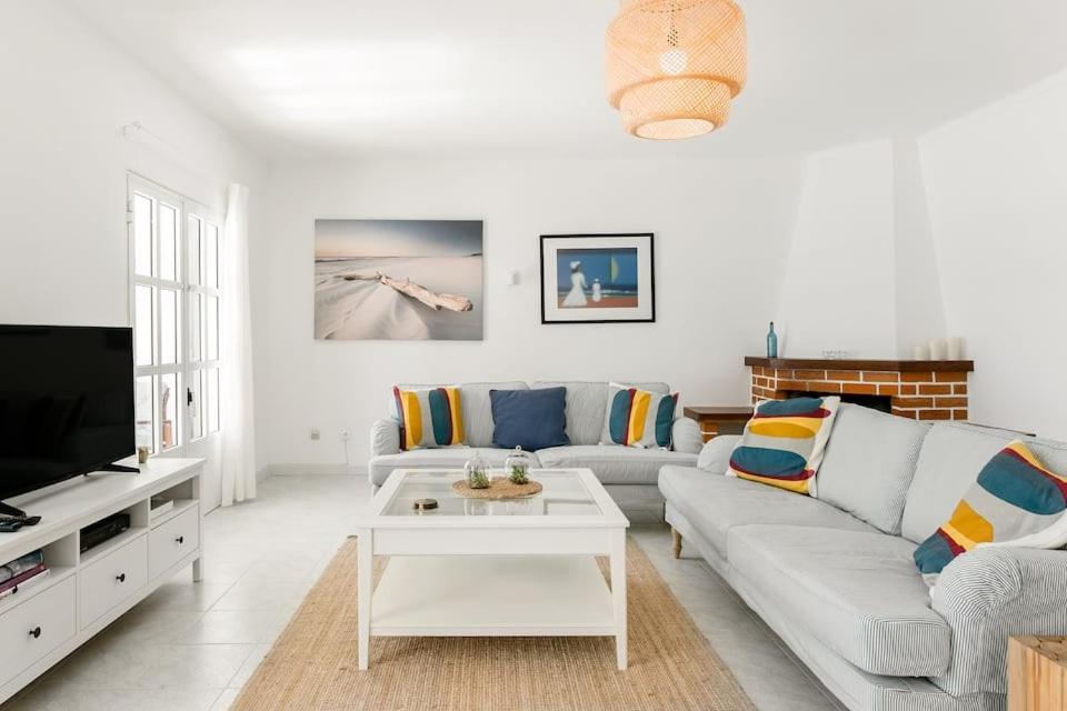 Beachfront Villa With Private Pool In Manta Rota Vila Nova de Cacela Luaran gambar